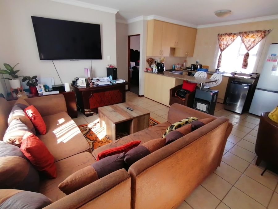 2 Bedroom Property for Sale in Vredenhof Sh Free State